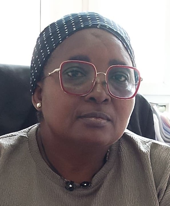 Esther Ngüidan Esono: “Aún existen hombres que piensan que la mujer solo debe quedarse en casa”
